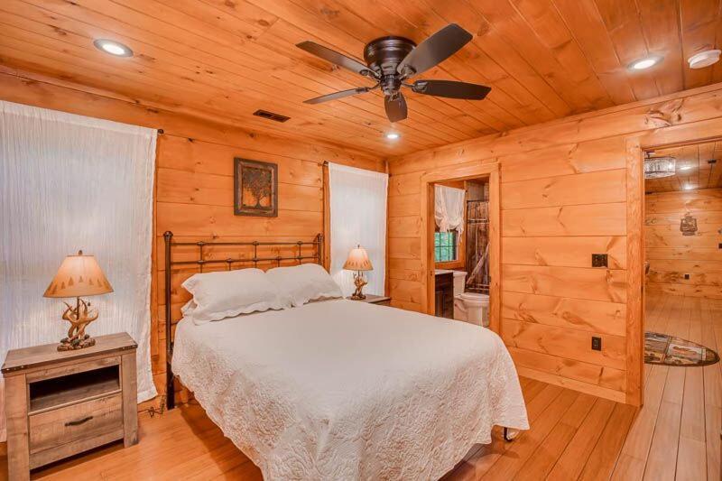 The Buckhorn By Stony Brook Cabins Gatlinburg Bagian luar foto